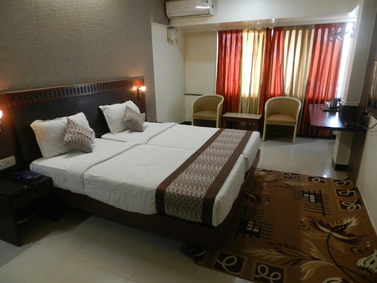 Hotel Ayodhya Kolhapur Εξωτερικό φωτογραφία