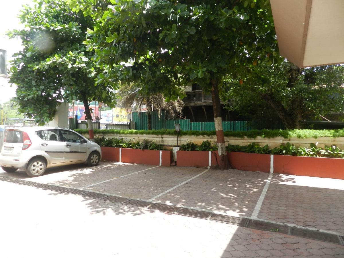 Hotel Ayodhya Kolhapur Εξωτερικό φωτογραφία
